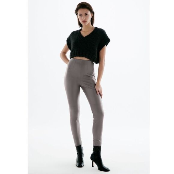 NWT Zara High Waisted Faux Leather Skinny Leggings Pants Gray Size Medium M - Picture 1 of 11